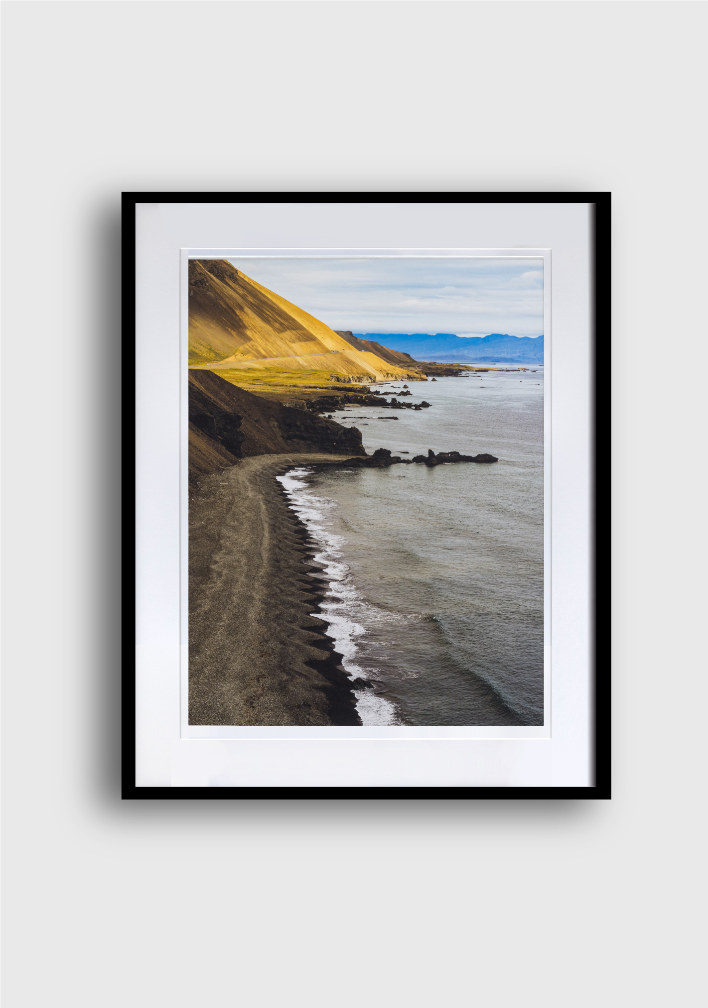 LON MCCROSKEY | Iceland Coast